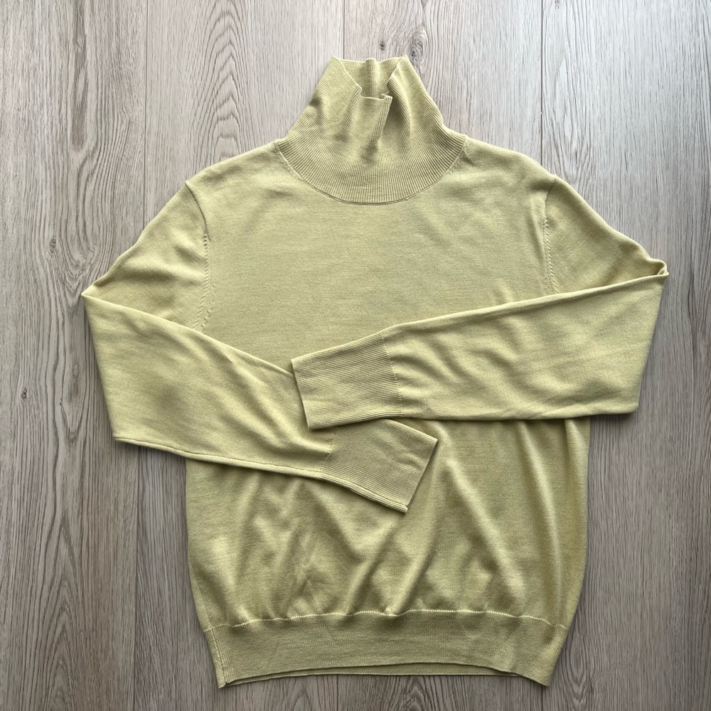Wilfred Turtleneck lightweight sweater Sz L - Picture 8 of 12